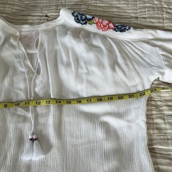 Lord & Taylor Embroidered White Blouse Sz L Short Sleeve Tunic Boho‎ Chic Beach - Picture 6 of 8